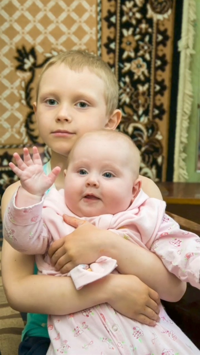 Фото з архіву героїні. Діти Наталки - Артем та Поліна
